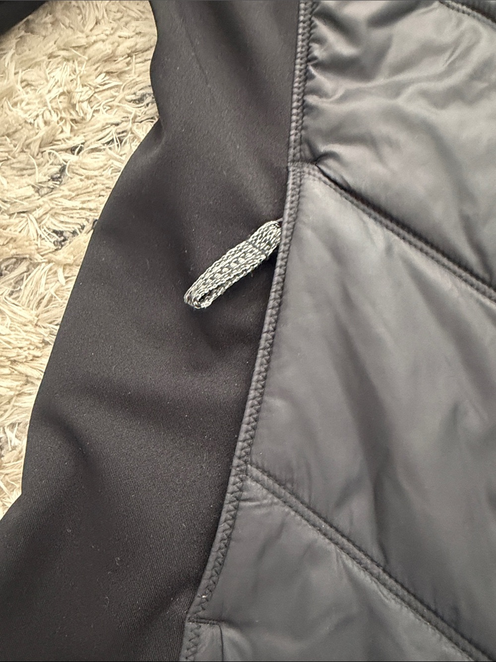 Athleta Black Quilted Panel Puffer Jacket - Picture 4 of 8